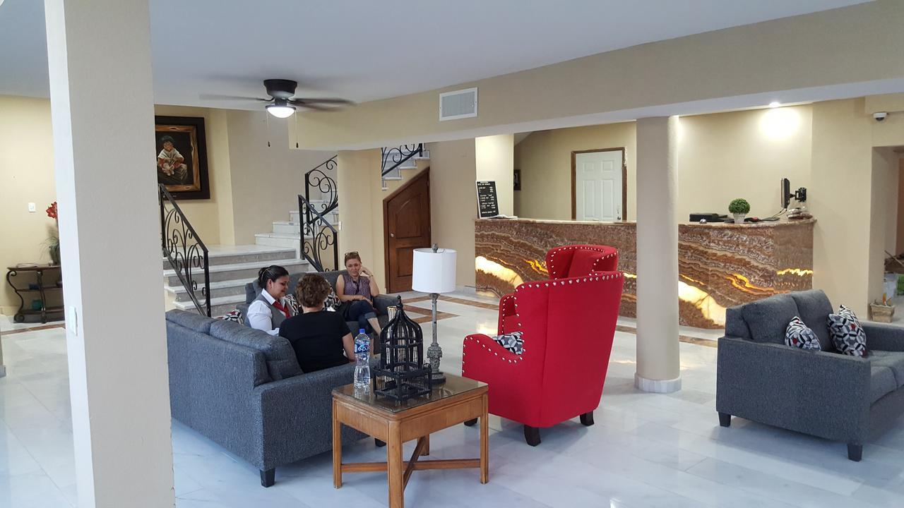 Los Nogales Inn Camargo 外观 照片